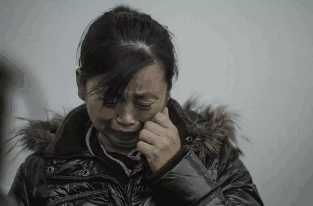考上大學父親卻不供,我懷恨離家,8年後繼母才說出實情