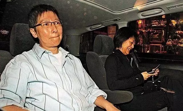 化療後變光頭!65歲TVB老戲骨患子宮癌,同性伴侶始終不離不棄!