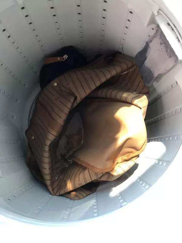 LV包發霉? 丟進洗衣機!