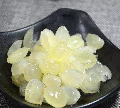 女人不願老, 多吃這些養人食物, 激發雌激素, 女人味倍增更顯年輕~~