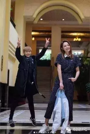 TVB小花宣布離婚22天 發文叫自己要開心微笑