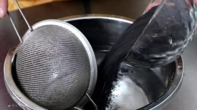 想喝黑芝麻糊,兩樣食材在家簡單搞定,味道香濃吃得放心