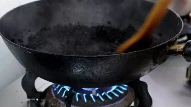 想喝黑芝麻糊,兩樣食材在家簡單搞定,味道香濃吃得放心