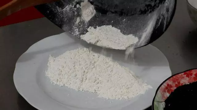 想喝黑芝麻糊,兩樣食材在家簡單搞定,味道香濃吃得放心