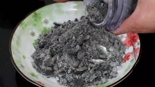 想喝黑芝麻糊,兩樣食材在家簡單搞定,味道香濃吃得放心