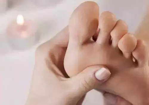 手腳裂口、中老年人便秘、感冒咳嗽、肩周炎等等,老中醫教你一招,3天就見效~(為爸媽收藏起來!)