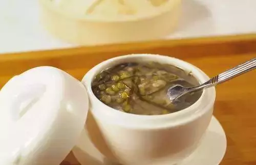 廣東最經典的15道糖水,熱天消暑止渴,各種功效都有