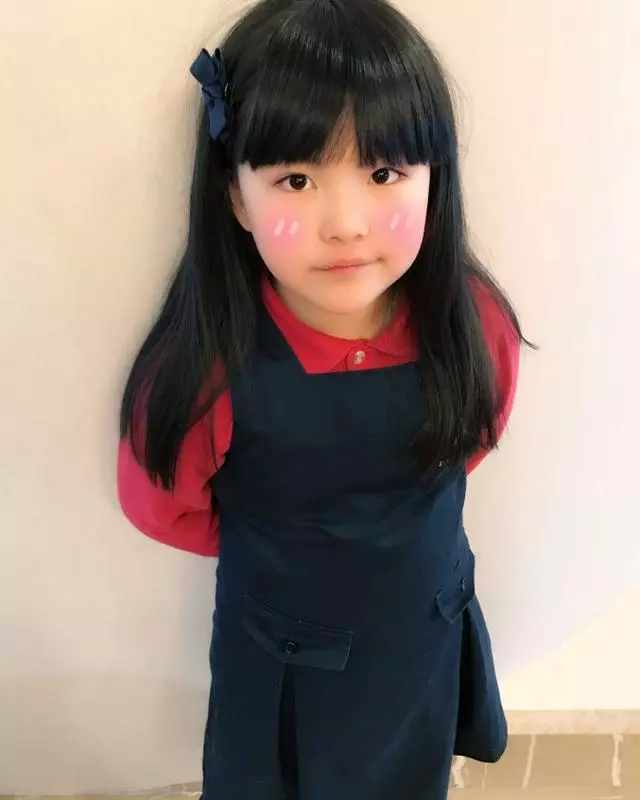有一種「整容」叫王詩齡長大了!四肢修長,從胖妞蛻變成小美女