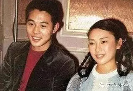 李連傑女兒,7歲給劉德華伴舞,8歲跟成龍走紅毯,16歲成這樣!