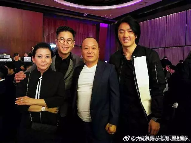 飾演黑幫老大爆紅的他,15歲當黑老大,65歲走穴為生,為愛妻洗心革面!