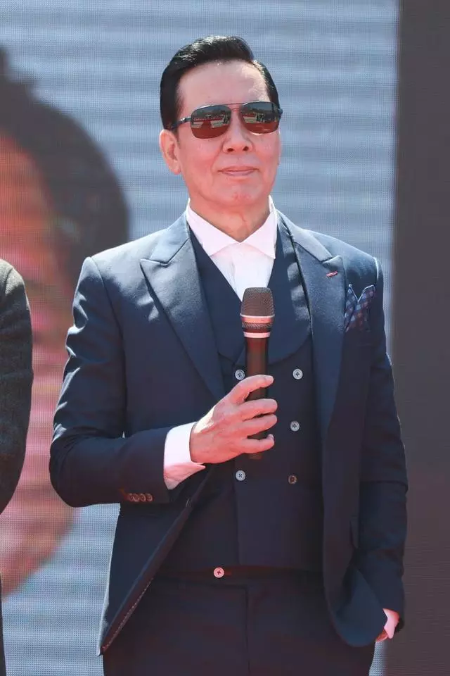患腎結石停工做手術!67歲前TVB金牌綠葉:現在沒人找我開工了