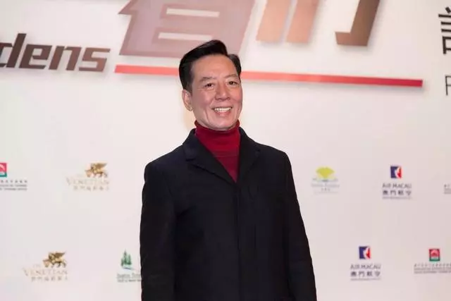 患腎結石停工做手術!67歲前TVB金牌綠葉:現在沒人找我開工了