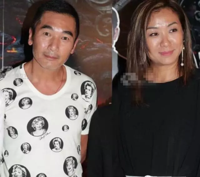 方中信50歲老婆曝光,原來是我們熟悉的她,網友:可惜了男神