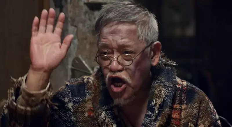 拍一部戲買一棟別墅!吳耀漢身家35億,兒子人生大事喊卡,原因竟是被女方家嫌窮!