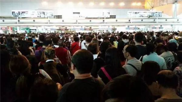 馬勞注意!新加坡各大企業今年持續裁員....以後不再聘請大馬人了!?新加坡商會領袖說話了