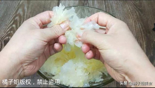 銀耳全身都是寶,教你一個秘製做法,比煮粥還好吃,給肉都不換 -