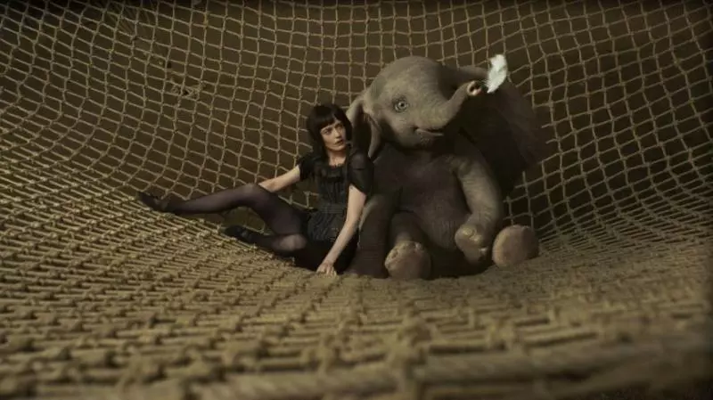 【童話里都是騙人的…】《Dumbo》原型是個悲慘故事!被馬戲團灌酒,最後還被火車撞死!