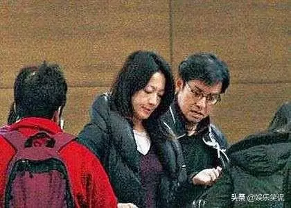 忍二奶20年!天王正宮心死剃髮出家!