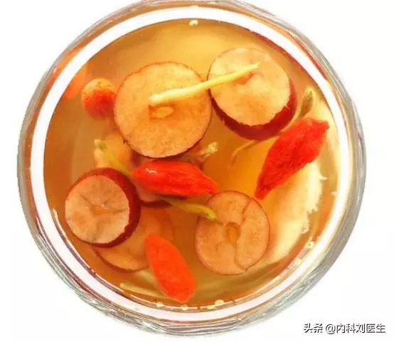 經量少,血塊多,經期不穩定?2物搭配煮著喝,活氣血,驅走寒氣