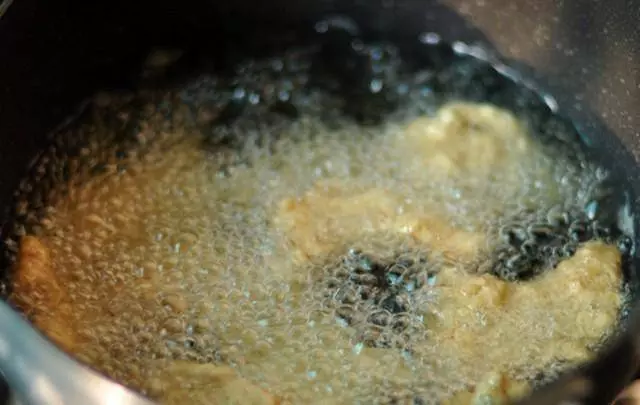 最簡單方便的酥肉扣碗做法,學會了在家輕鬆搞定