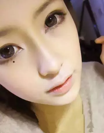 女 人 這 裡 長 痣,不 能 娶,容 易 帶 綠 帽