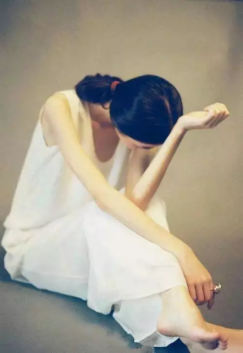 女 人 這 裡 長 痣,不 能 娶,容 易 帶 綠 帽