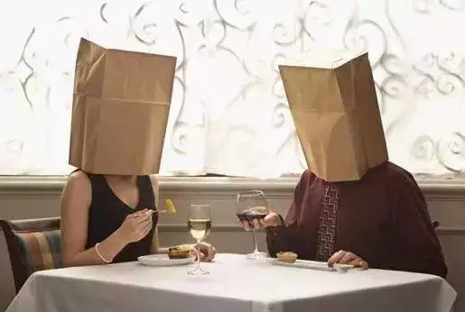男女是什麼關係?付帳的時候一目了然!