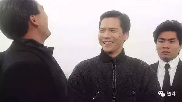 向華強有錢有顏值,為什麼專寵向太30年?那你就看看向太太年輕的照片吧