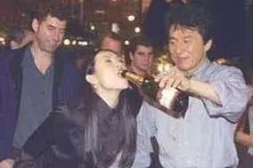 章子怡一輩子不想看到的照片,第三張令人臉紅,汪峰看到會瘋 !