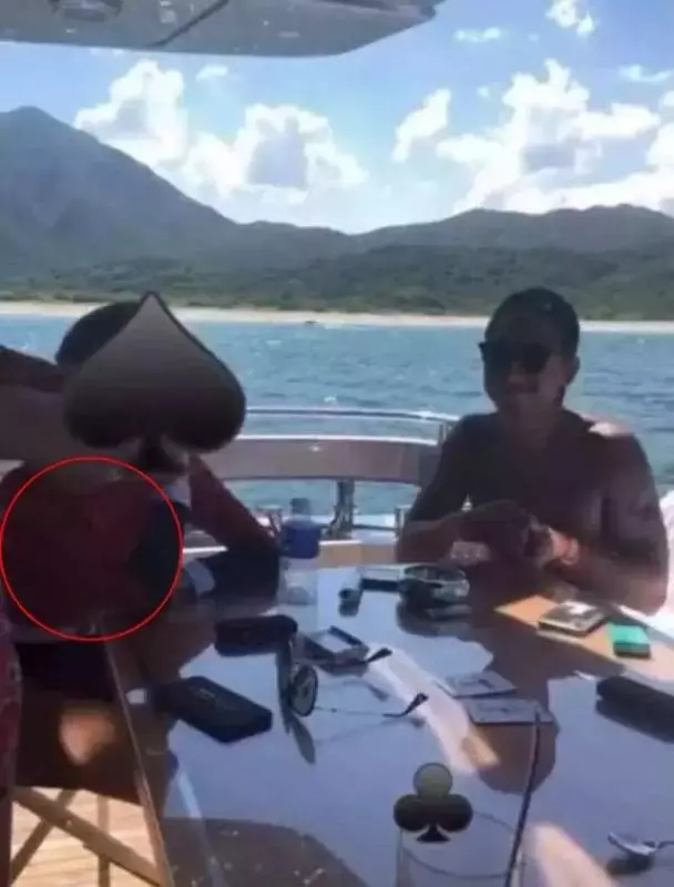吳千語失戀,被林峰寵了5年,百億富豪男友卻一年都忍不了