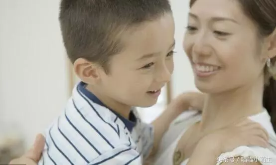 我再婚時,前夫轉帳兩千,兒子童言無忌說一話,我紅了眼眶