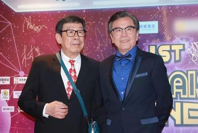 眾星亮相慈善晚會,女星服裝質感廉價,宣萱驚現麒麟臂鄭秀文嚇人!