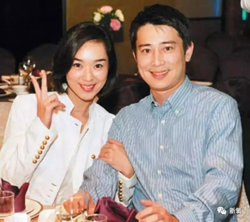 她也玩完了!一連被爆4個男友,原來都是假清純!可惜他卻愛上了渣男