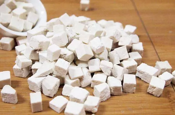 老人說「一兩茯苓一兩金」,春季茯苓好處多,但這3種做法,很多人都不知道