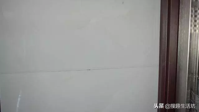 風油精加牙膏混合,作用太棒了,一年能省下不少錢,越早知道越好