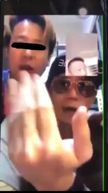 【新馬兩國掀罵戰】新國男子歧視Malaysian比中手指問候對方老母,網民暴怒:下衰華人!