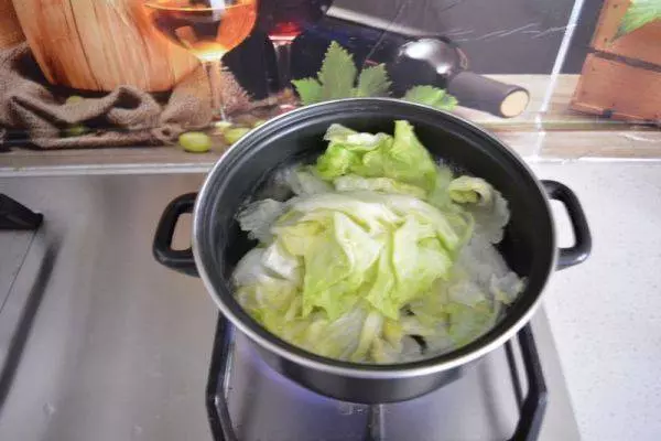教你在家做水煮肉片,色香味俱全,開胃又下飯,做法簡單又快捷!