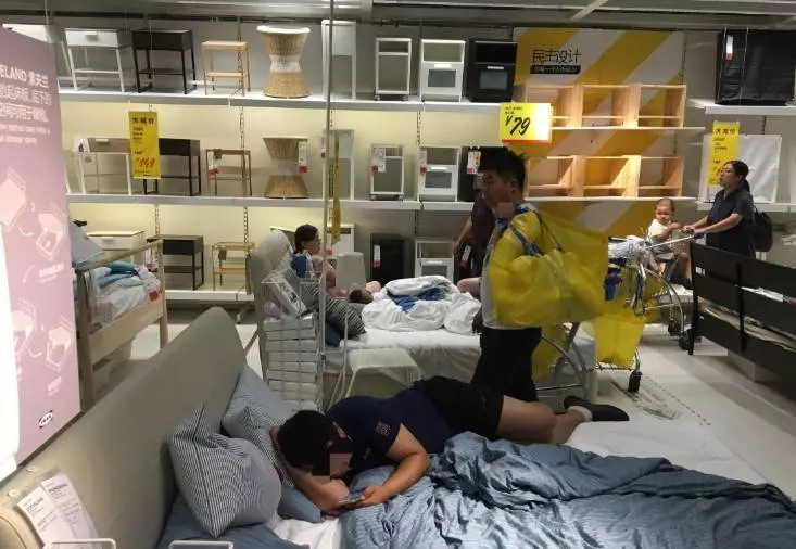 新加坡:5名青年在淡濱尼宜家被捕,或面臨罰款1000元!