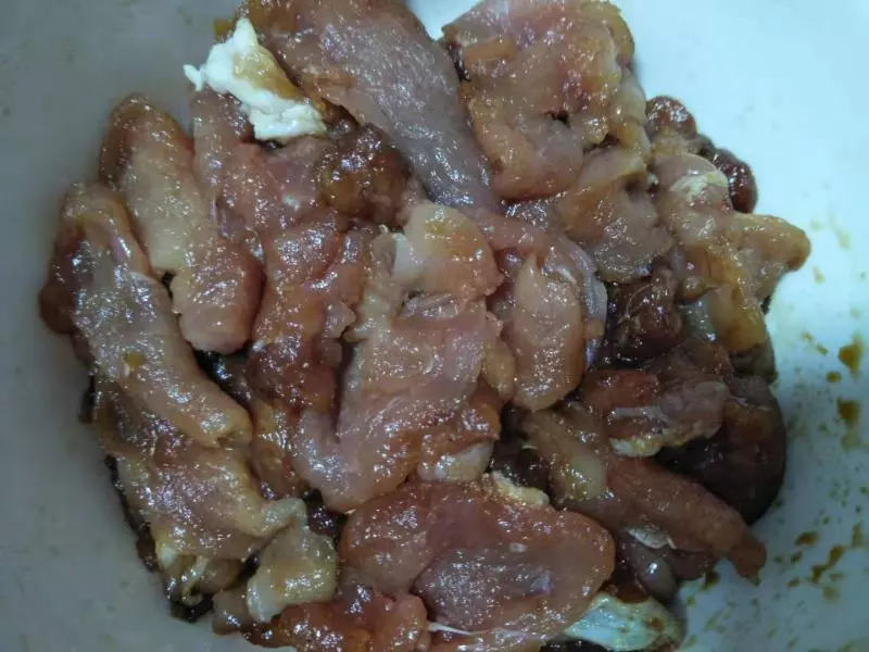 杏鮑菇炒肉時,多加「這一步」,炒出來香軟可口,很入味