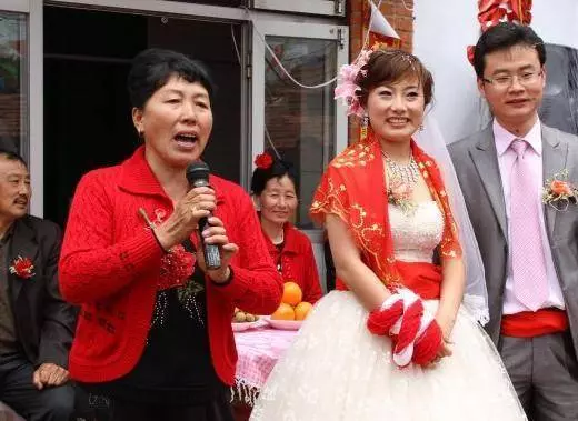小姑子一婚我給50萬,二婚我給20萬,三婚我做了決定婆家炸開了鍋