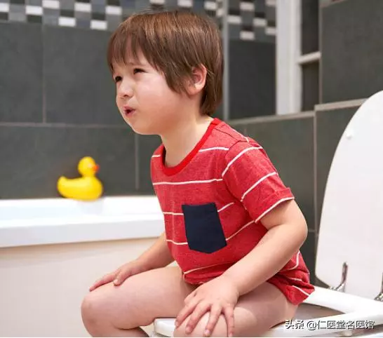 濕氣不除百病生!每天按揉6分鐘,趕跑濕氣,肚子凹了一身輕鬆!