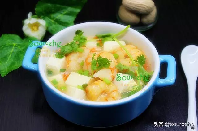8種適合女人的美食,女人常吃,臉色紅潤,氣質絕佳