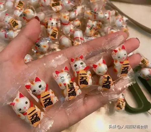 看到了就想買的零食,有了這款貓咪糖,還需要貓爪杯嗎