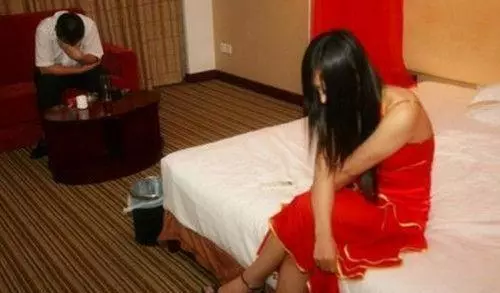 新婚夜親熱後,我和老公齊腹痛,去醫院檢查,醫生的話把我嚇呆了