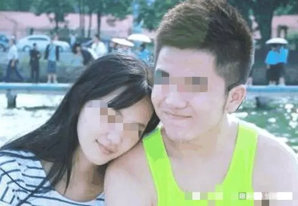 給上夜班的護士女友送晚餐,看到她在病房的事,轉身就扔了