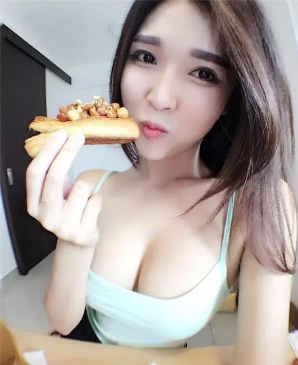 這個馬來西亞美女被稱「球王」,身材顏值都爆表了!尤其是胸...