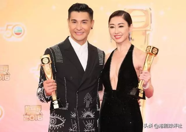 錯失馬國明單身至今,胡定欣賀父母結婚周年,疑惑自己是否能結婚