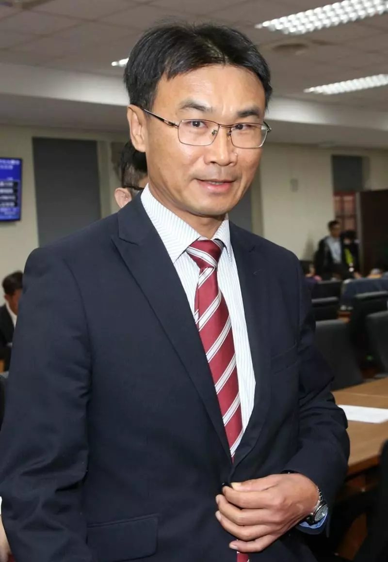 彭蕙仙》這兩位陳主委跟老百姓有仇