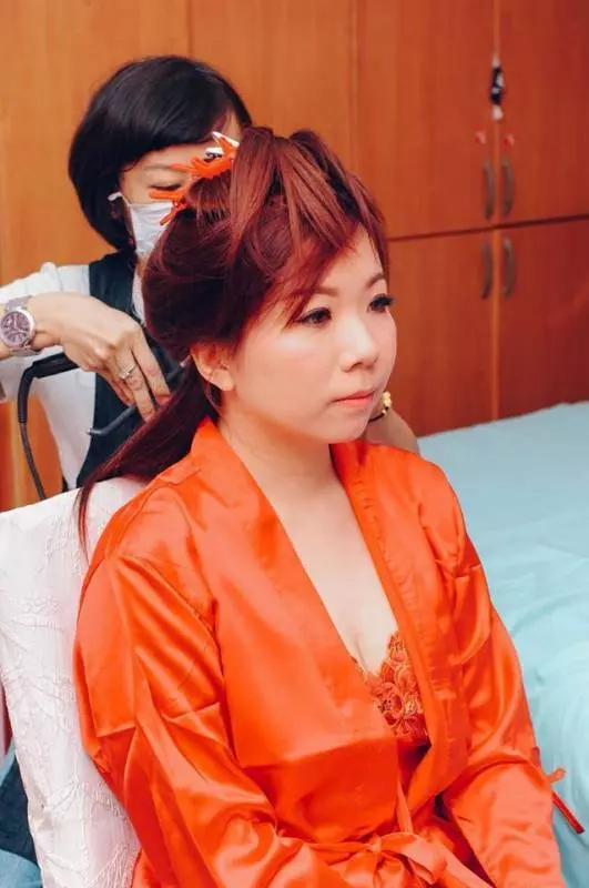 新加坡:花了2700新幣的費用,卻換來「毀滅性」的婚紗照 -