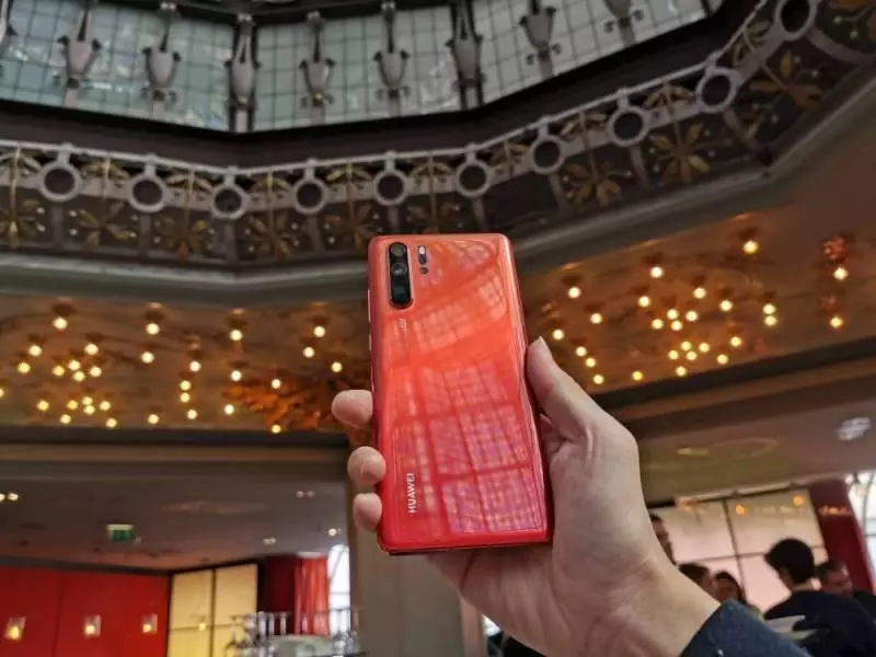 Huawei P30 Pro公布大馬售價RM3799!你覺得貴嗎?盤點20個P30 Pro抵買的理由,你看完再說。